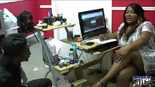 Une fille aux gros seins ne refuse film francais x gratuit pas le sexe en POV