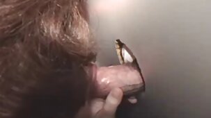 Brune en bas sur le lit film x extrait gratuit saute sur la bite et jouit avec délice