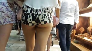 Un mec musclé baise la chatte de la blonde Candy Lishus avec une bite bien film x gratuit femme fontaine dure