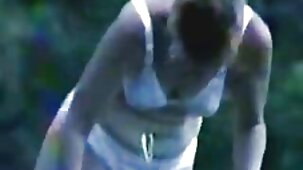 Études sexuelles acrobatiques d'un jeune video porno gratuit fr artiste de cirque lors d'un rendez-vous amoureux