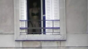 La blonde est venue au casting streaming porno français et écarte les cuisses devant une amie pour du sexe et de l'orgasme