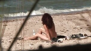 La brune adore baiser avec un cancer dont elle jouit et des orgasmes films porno lesbienne gratuit