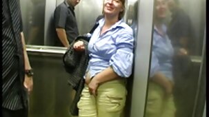 La femme dans la cuisine a montré de gros seins à son mari et s'est film erotique xxx laissée arracher