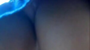Une porno francais streaming gratuit salope russe se prend une bite chaude coincée dans le passage anal