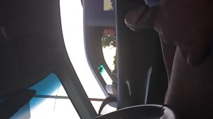 Poussins chauds avec une double pipe enflammée bite dans un gangbang you porne gratuit