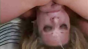 Un pikaper dans la rue a film x gratuit en ligne enlevé une mulâtresse aux gros seins et l'a baisée devant la caméra