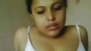 Deux lesbiennes video porno xxxl gratuit avec de grosses traites se lèchent les bonnets juteux