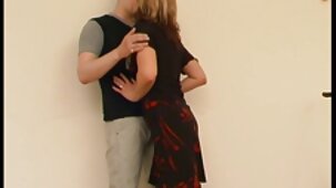 Deux hentai porno gratuit jolies brunes lesbiennes dans le sauna se font gémir et jouir